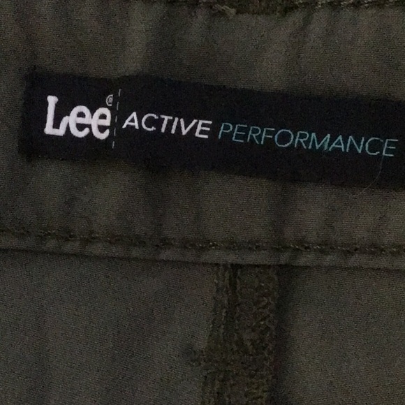 Brand new with tags Lee active performance collection Bermuda shorts green Sz 10 - Picture 5 of 5